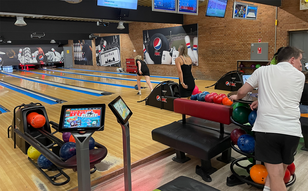 Vi træner i Aarhus Bowlinghal